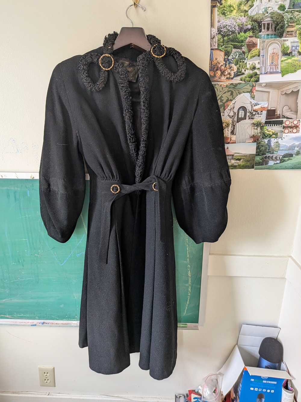 Vintage Fitted 1930s/1940s Black Women's Long Wool Coat with Balloon Sleeves